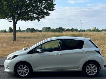 Used Toyota Yaris 2014 for sale - 79268004: Photo