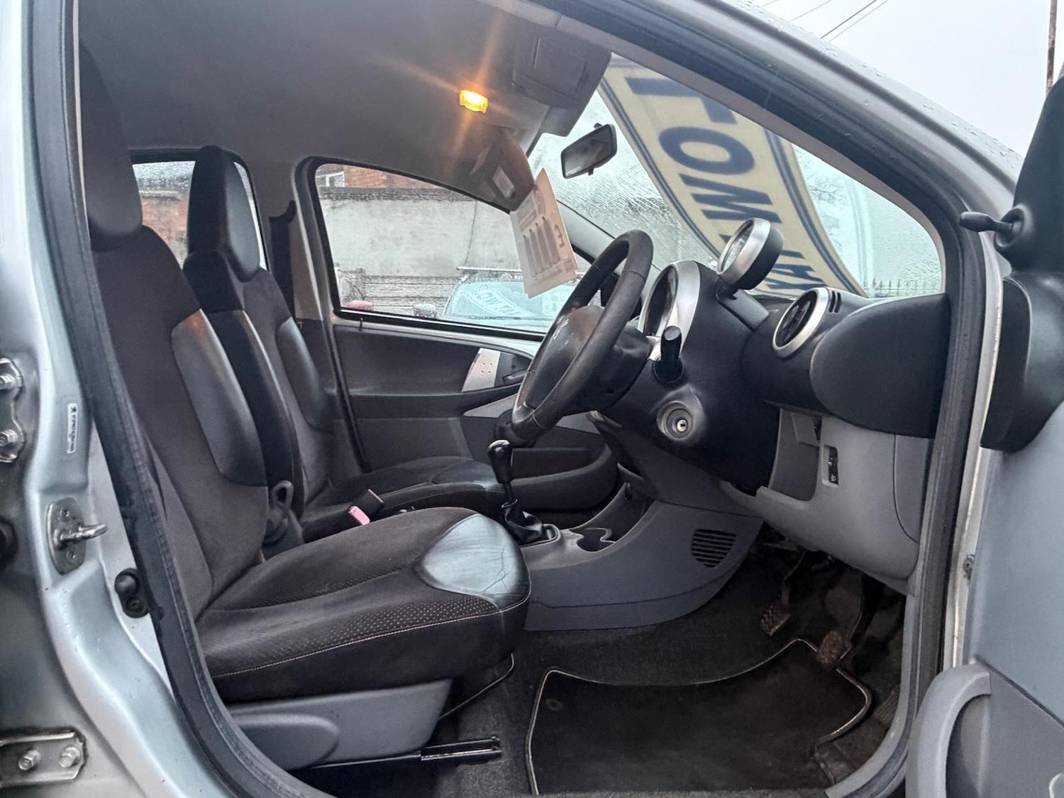 Used Peugeot 107 2010 for sale - 77426103: Photo 13