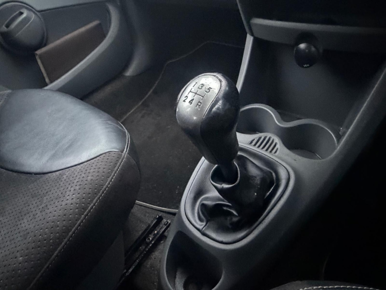 Used Peugeot 107 2010 for sale - 77426103: Photo 25