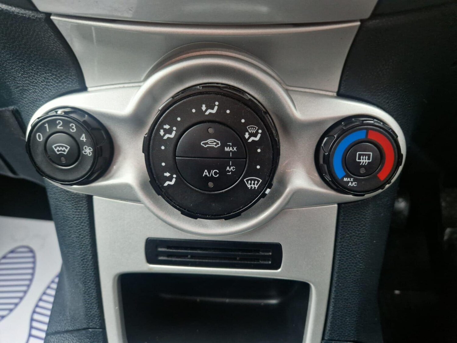 Used Ford Fiesta 2012 for sale - 77203114: Photo 29