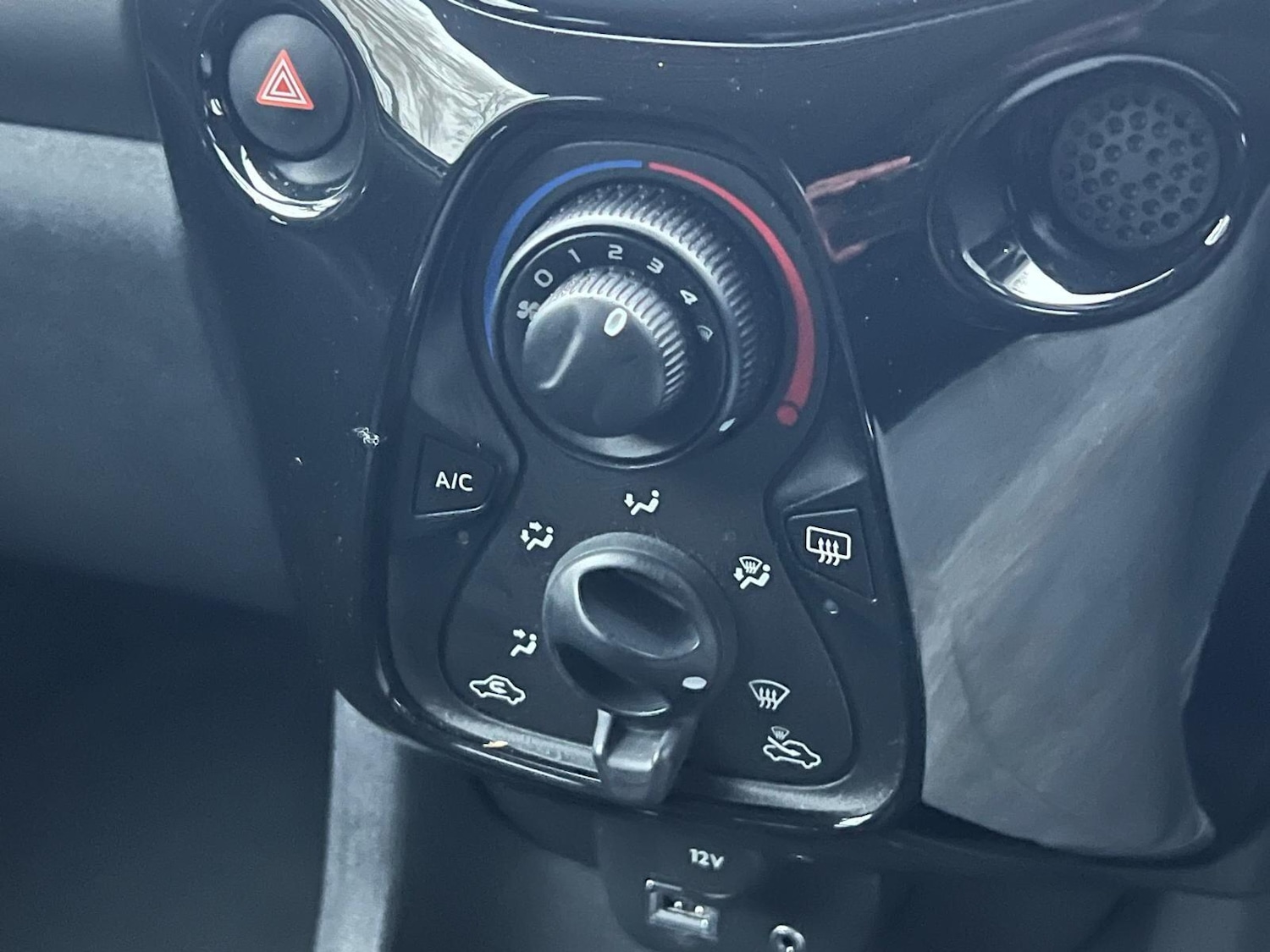 Used Citroen C1 2014 for sale - 77424676: Photo 32