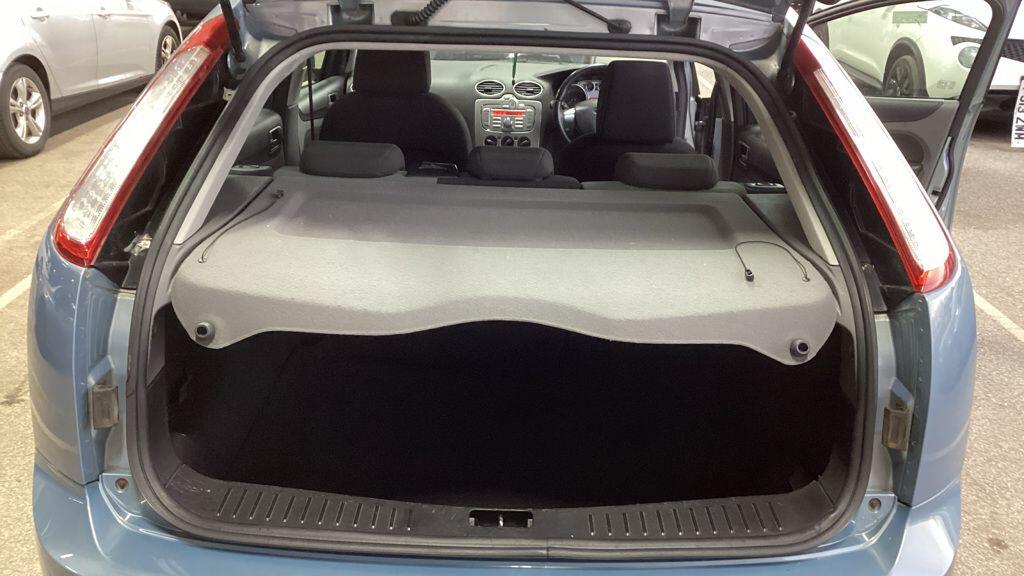 Used Ford Focus 2009 for sale - 77823910: Photo 14