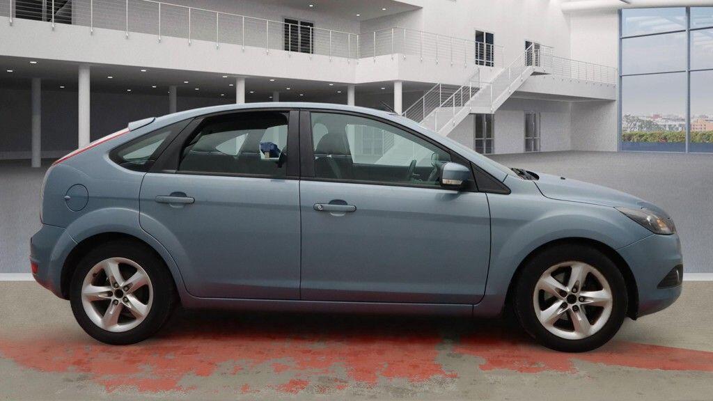 Used Ford Focus 2009 for sale - 77823910: Photo 5