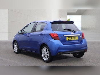 Used Toyota Yaris 2016 for sale - 79387543: Photo