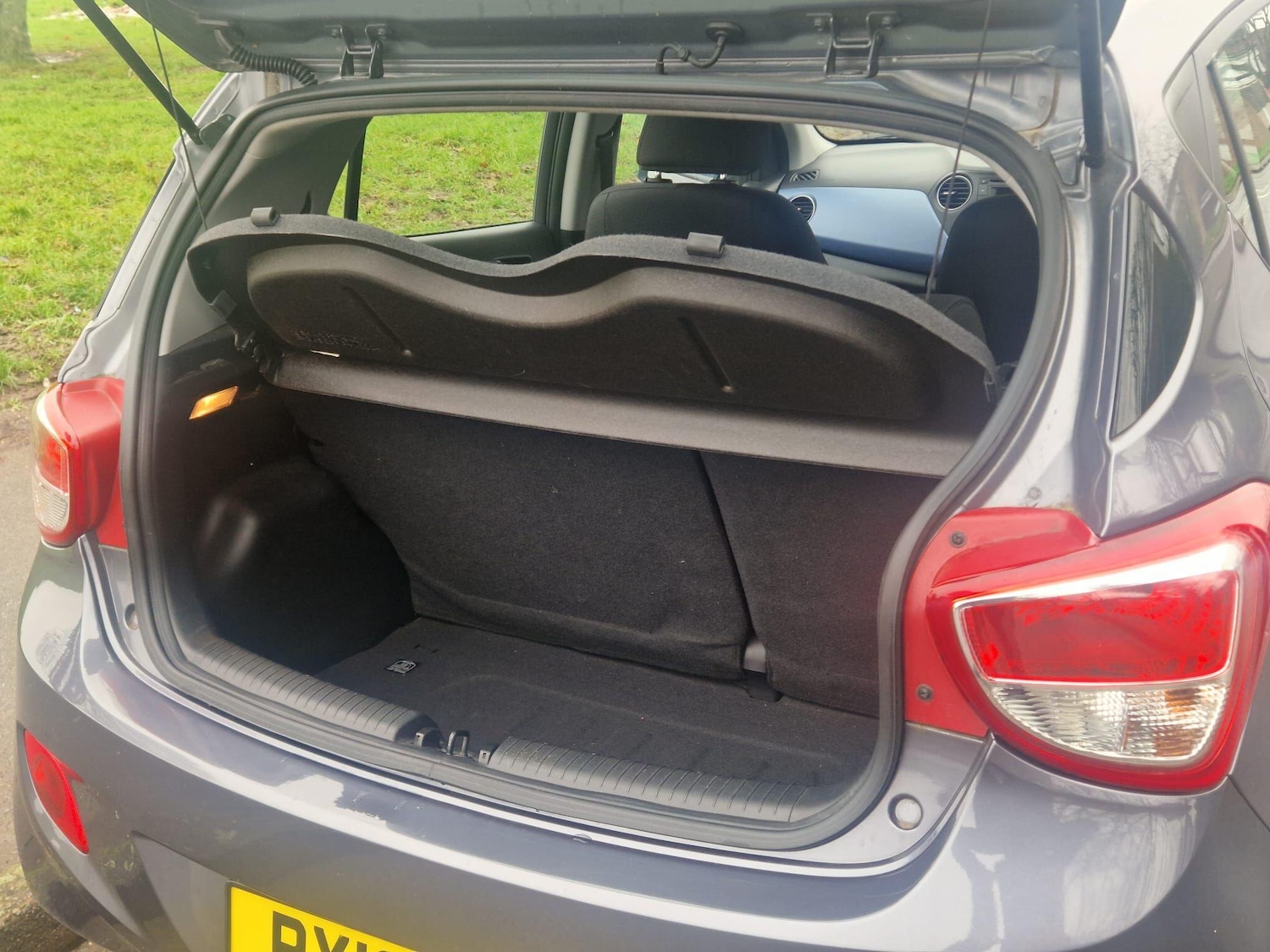 Used Hyundai i10 2016 for sale - 77611931: Photo 33