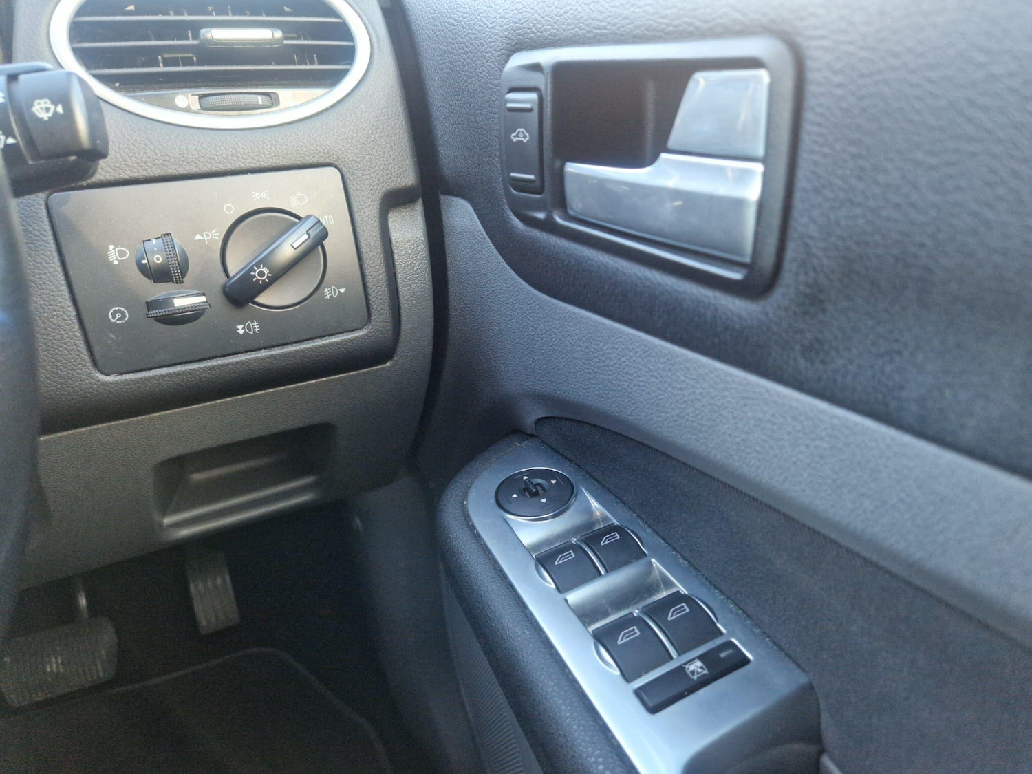 Used Ford Focus for sale - 77924898: Photo 31