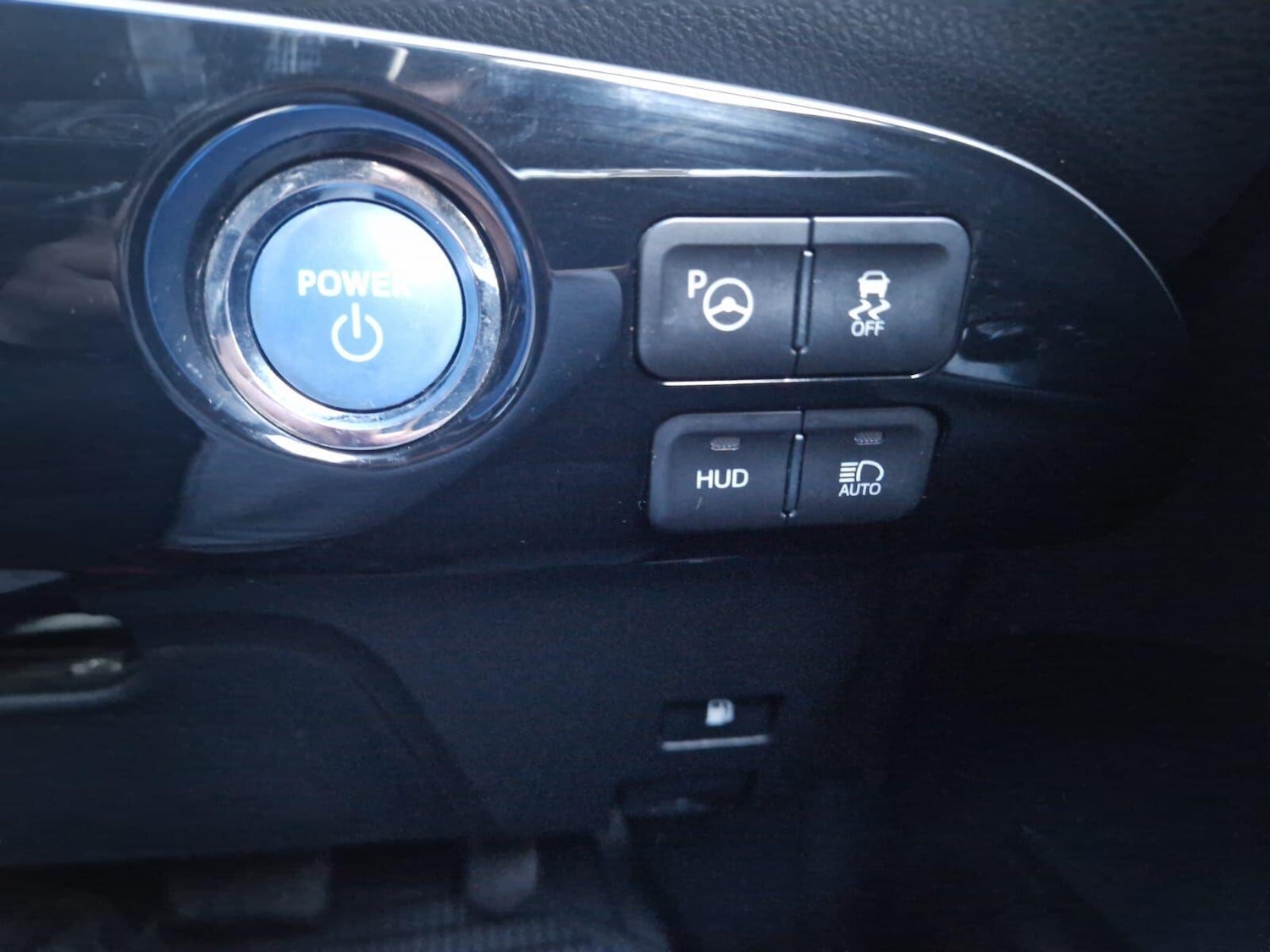 Used Toyota Prius 2016 for sale - 77216135: Photo 23