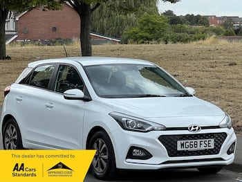 Used Hyundai i20 2018 for sale - 79634257: Photo