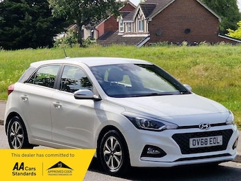 Used Hyundai i20 2018 for sale - 78704728: Photo