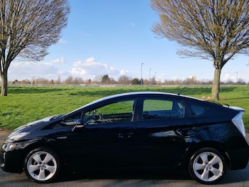 Used Toyota Prius 2013 for sale - 77882724: Photo