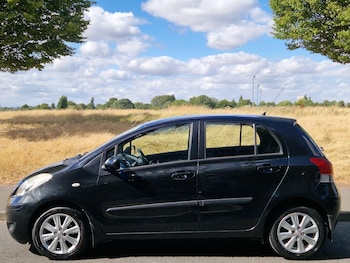 Used Toyota Yaris 2009 for sale - 79453841: Photo
