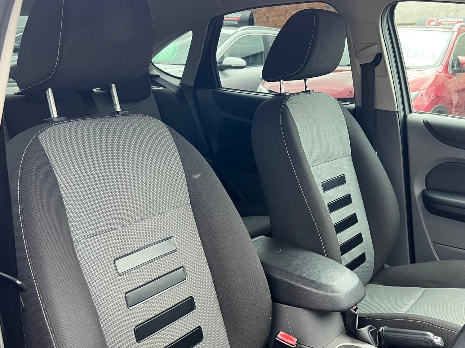 Used Ford Focus 2009 for sale - 78215745: Photo 14