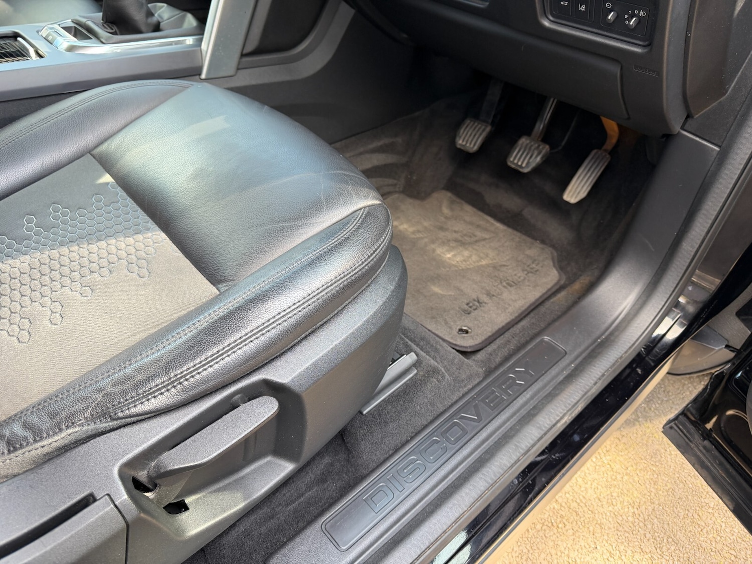 Used Land Rover Discovery Sport 2019 for sale - 78036765: Photo 13