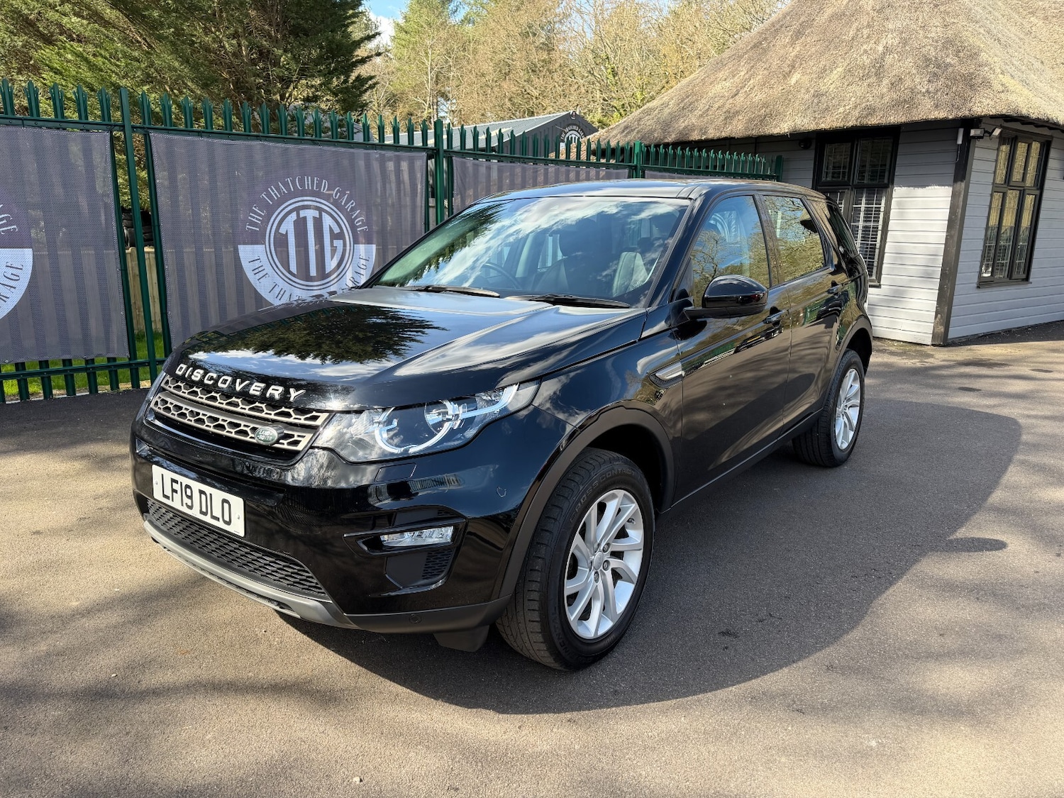 Used Land Rover Discovery Sport 2019 for sale - 78036765: Photo 3
