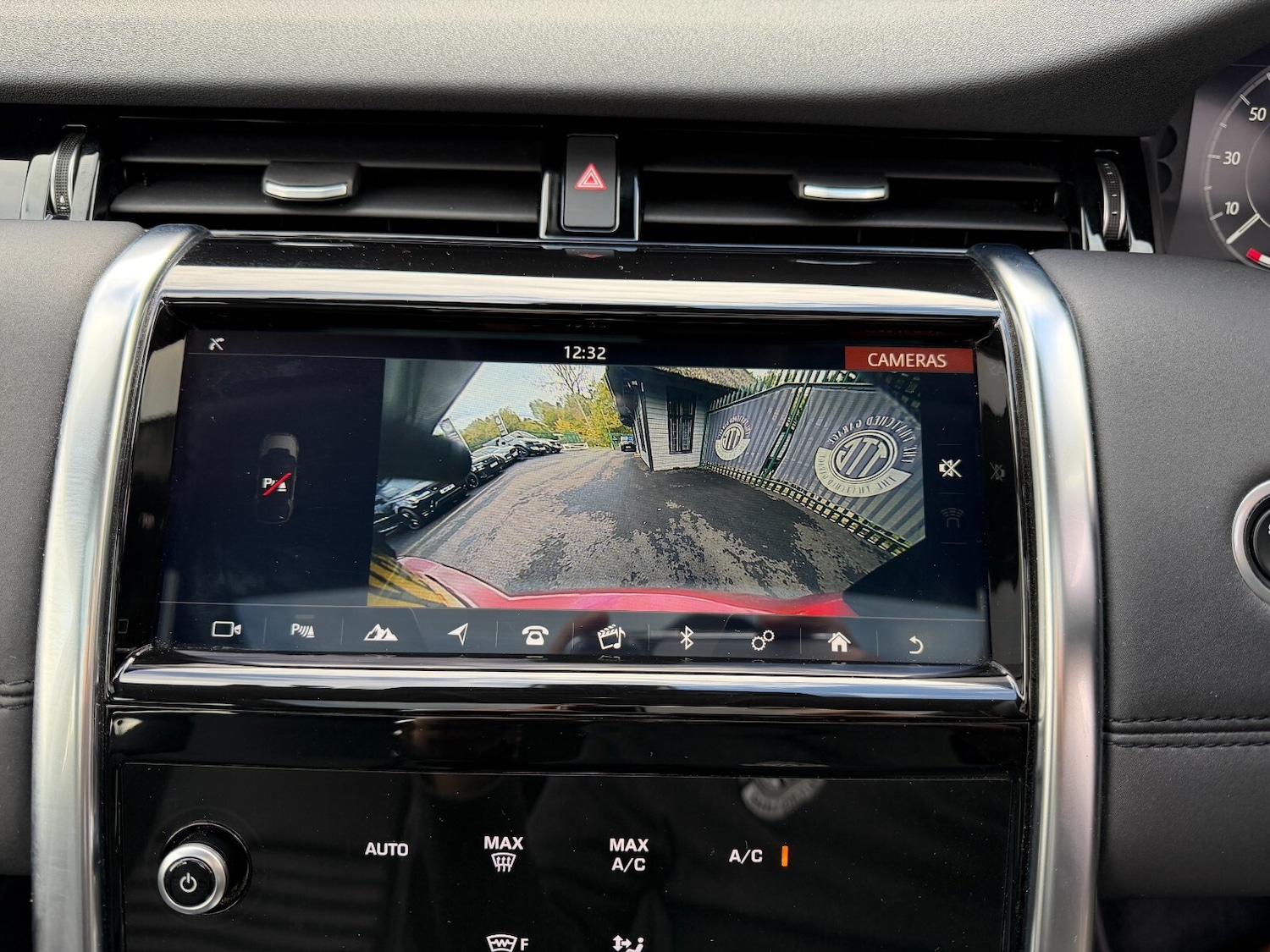 Used Land Rover Discovery Sport 2019 for sale - 76366464: Photo 19