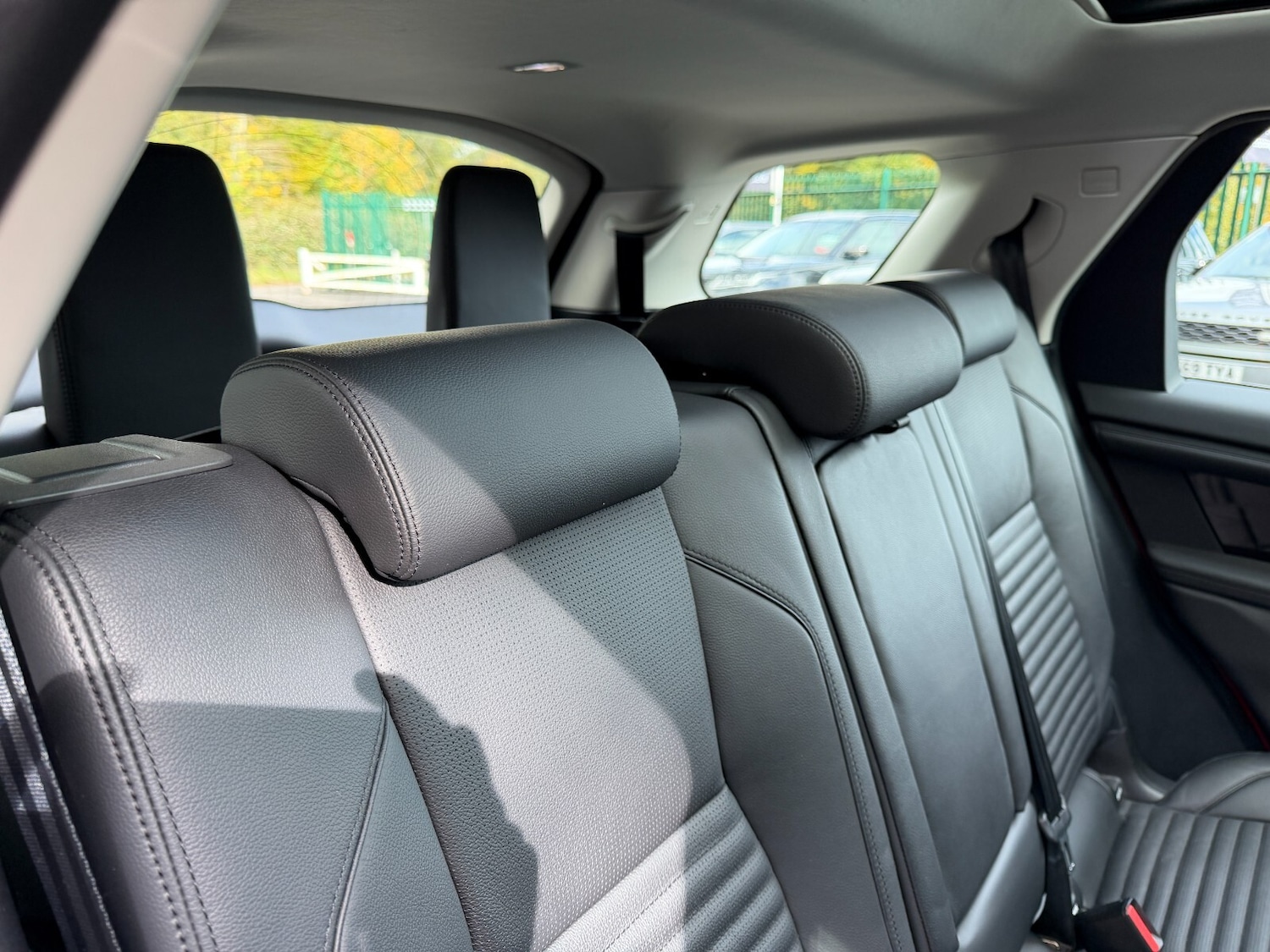 Used Land Rover Discovery Sport 2019 for sale - 76366464: Photo 30