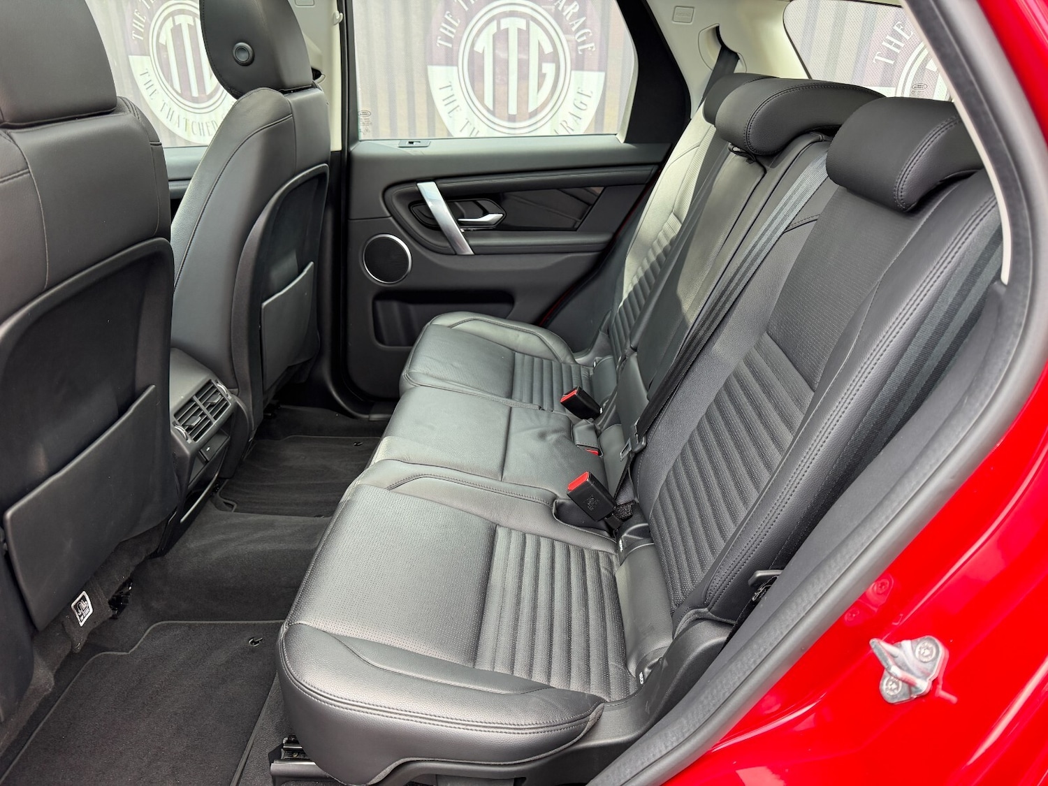 Used Land Rover Discovery Sport 2019 for sale - 76366464: Photo 37