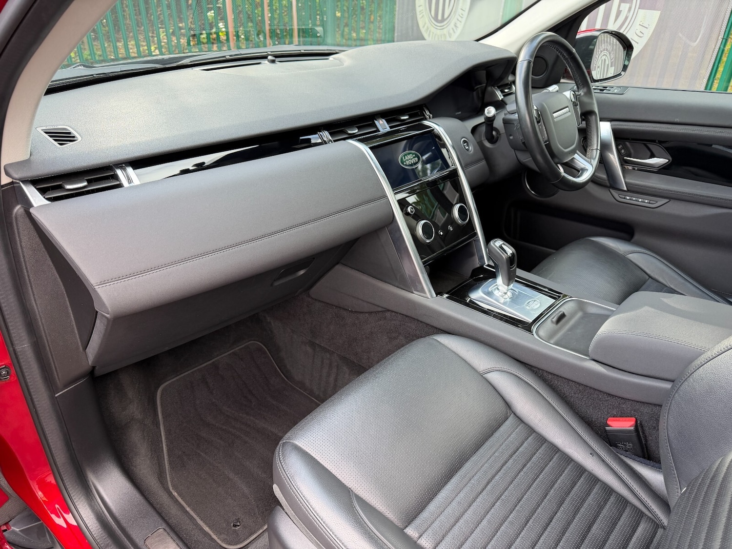Used Land Rover Discovery Sport 2019 for sale - 76366464: Photo 43