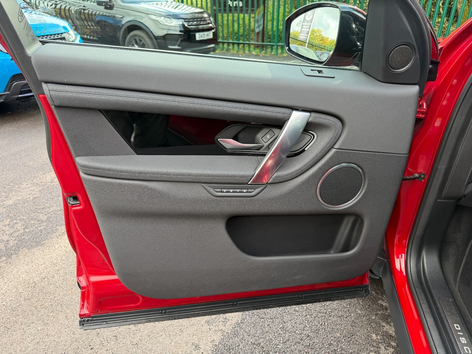 Used Land Rover Discovery Sport 2019 for sale - 76366464: Photo 45