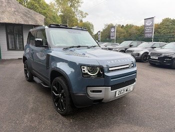 Used Land Rover Defender 2021 for sale - 76366529: Photo