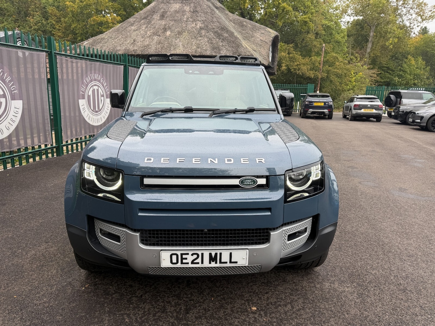 Used Land Rover Defender 2021 for sale - 76366529: Photo 2