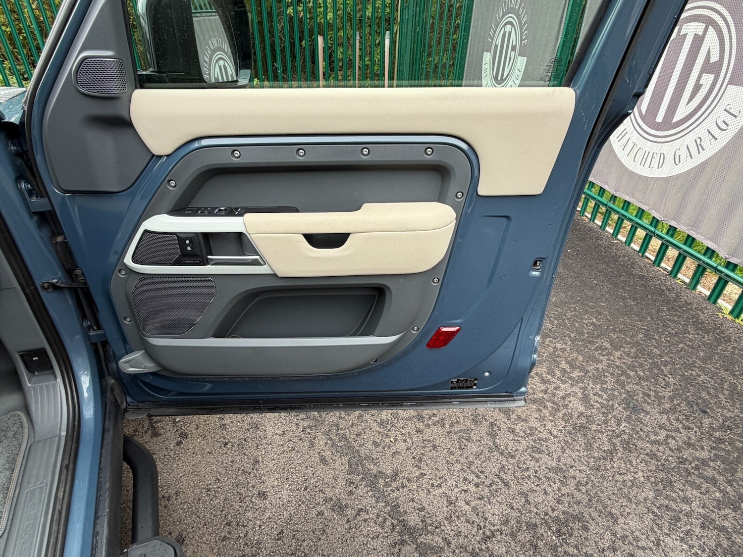 Used Land Rover Defender 2021 for sale - 76366529: Photo 28