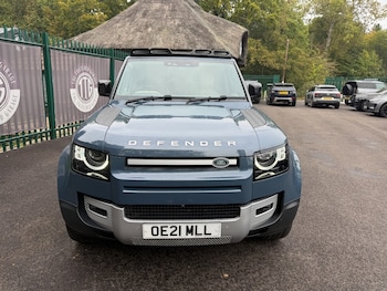 Used Land Rover Defender 2021 for sale - 76366529: Photo