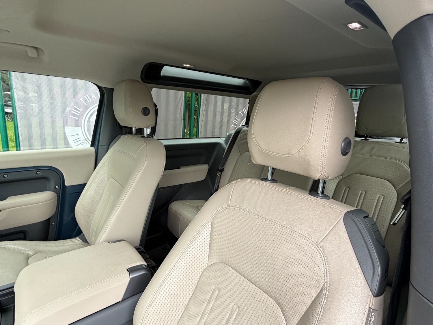 Used Land Rover Defender 2021 for sale - 76366529: Photo 35
