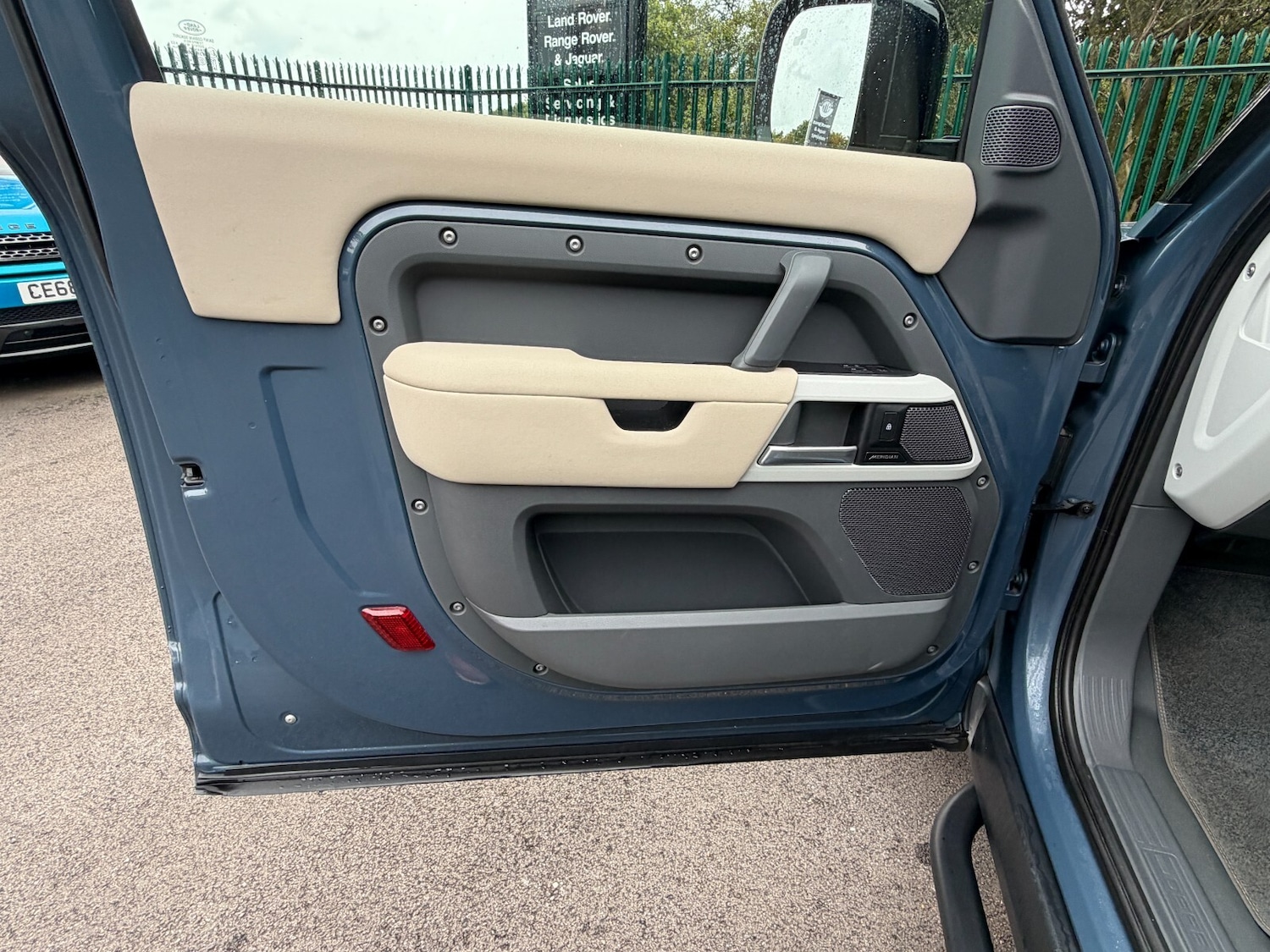 Used Land Rover Defender 2021 for sale - 76366529: Photo 39