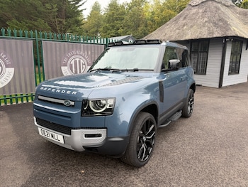 Used Land Rover Defender 2021 for sale - 76366529: Photo