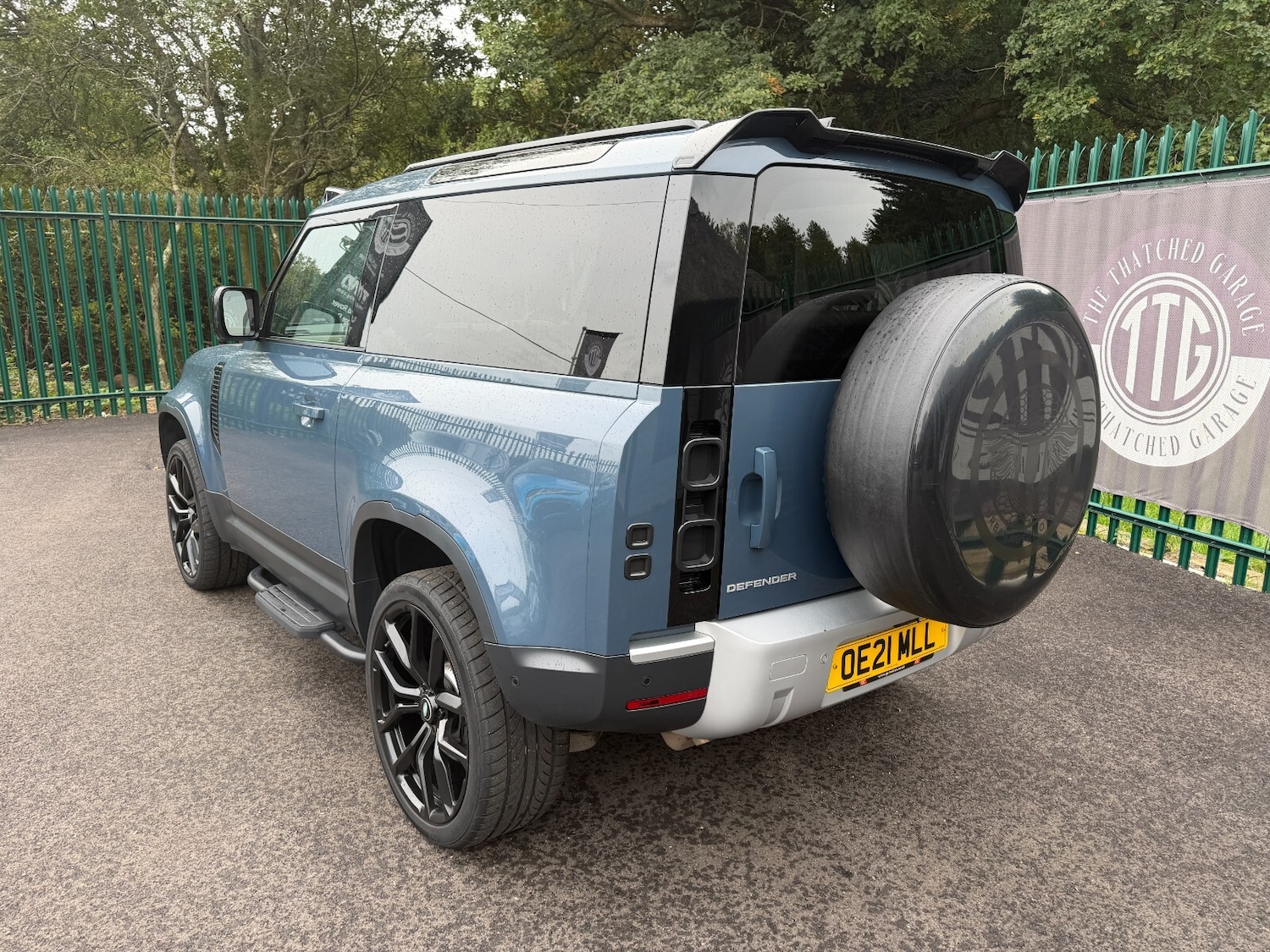 Used Land Rover Defender 2021 for sale - 76366529: Photo 5