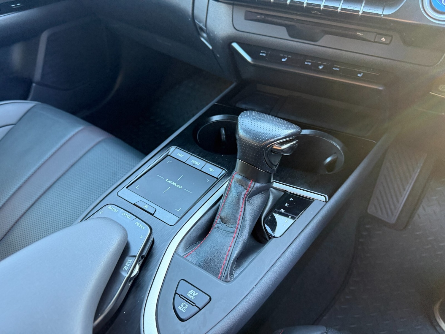 Used Lexus UX 2021 for sale - 76696420: Photo 15