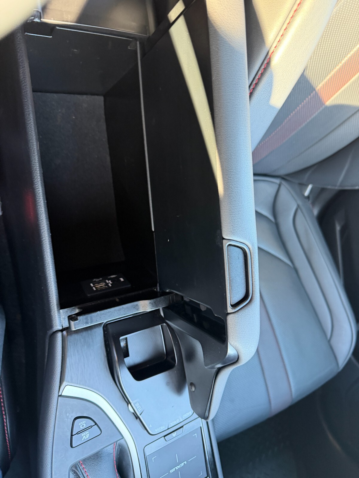 Used Lexus UX 2021 for sale - 76696420: Photo 20