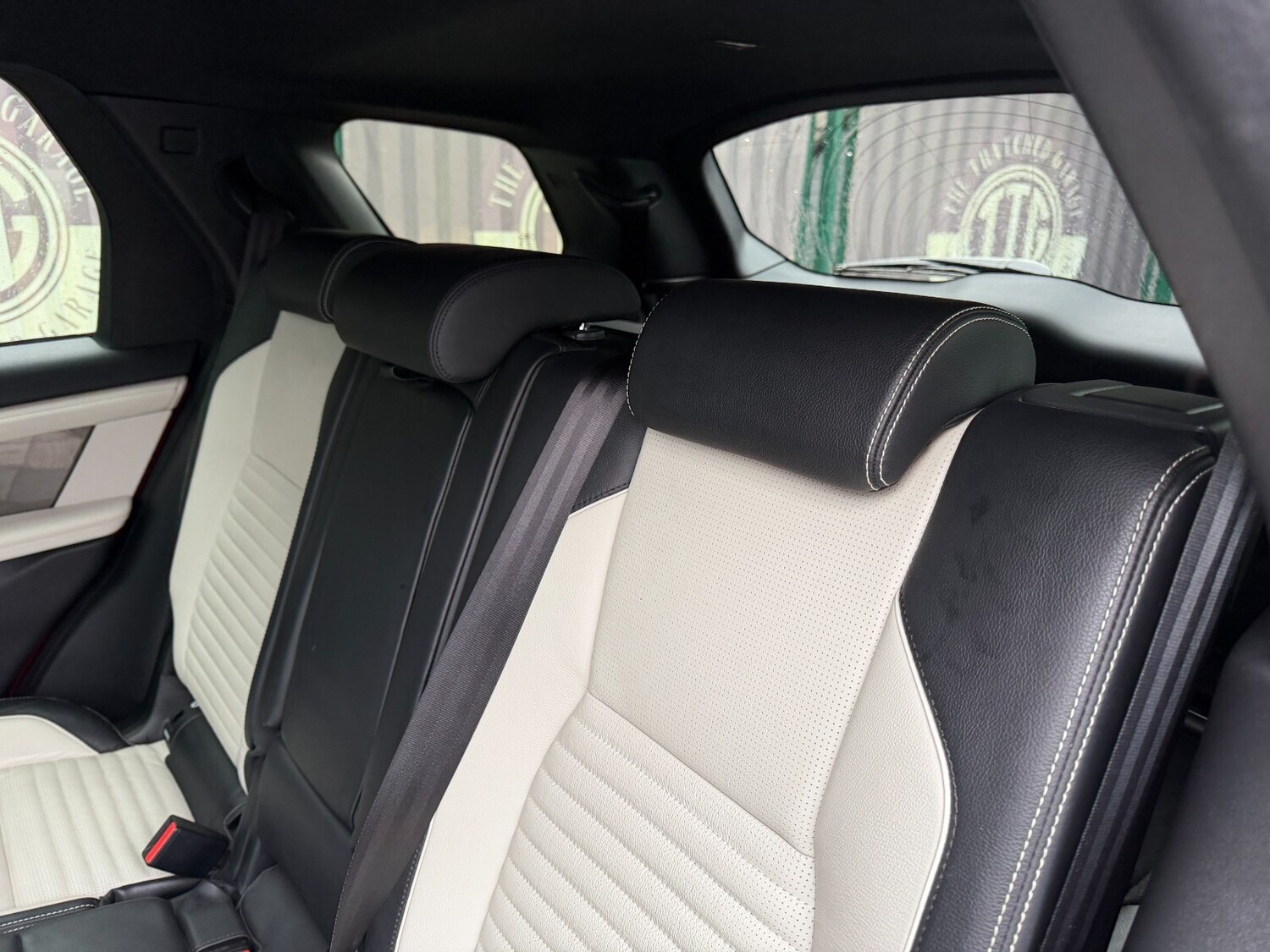 Used Land Rover Discovery Sport 2020 for sale - 77470913: Photo 32