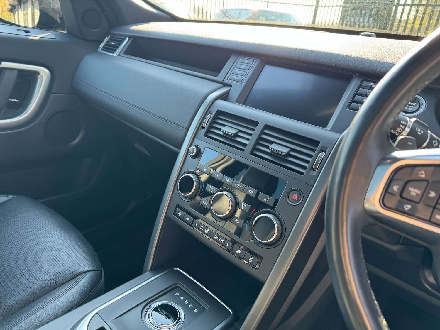 Used Land Rover Discovery Sport 2019 for sale - 76362961: Photo 18