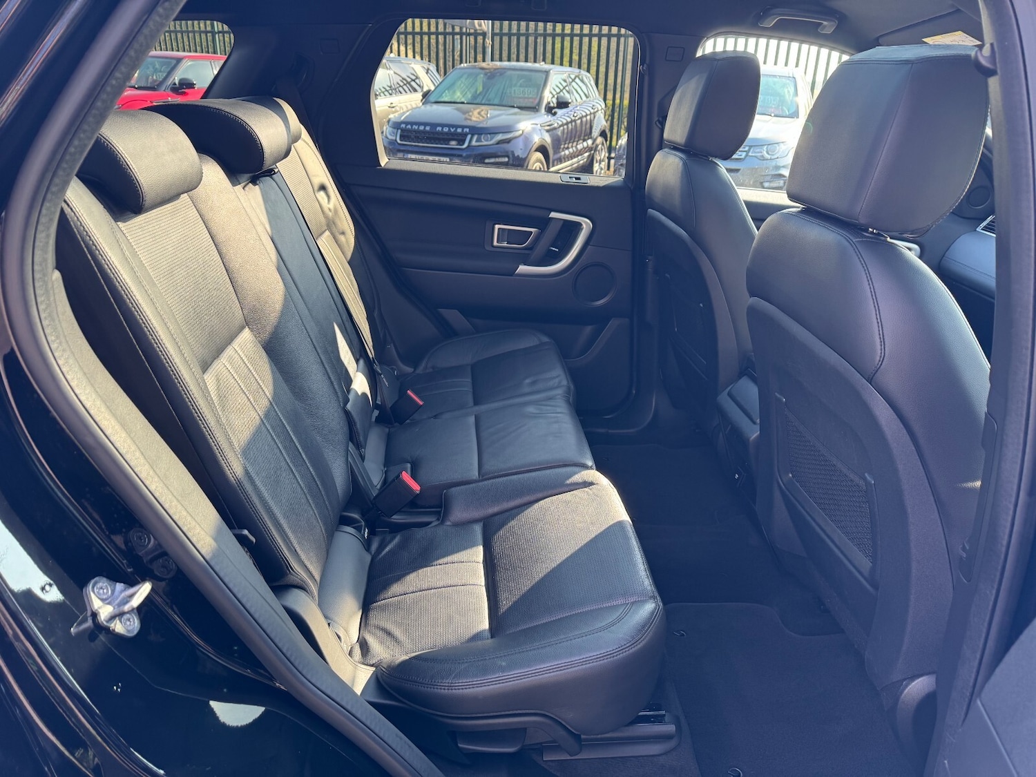 Used Land Rover Discovery Sport 2019 for sale - 76362961: Photo 24