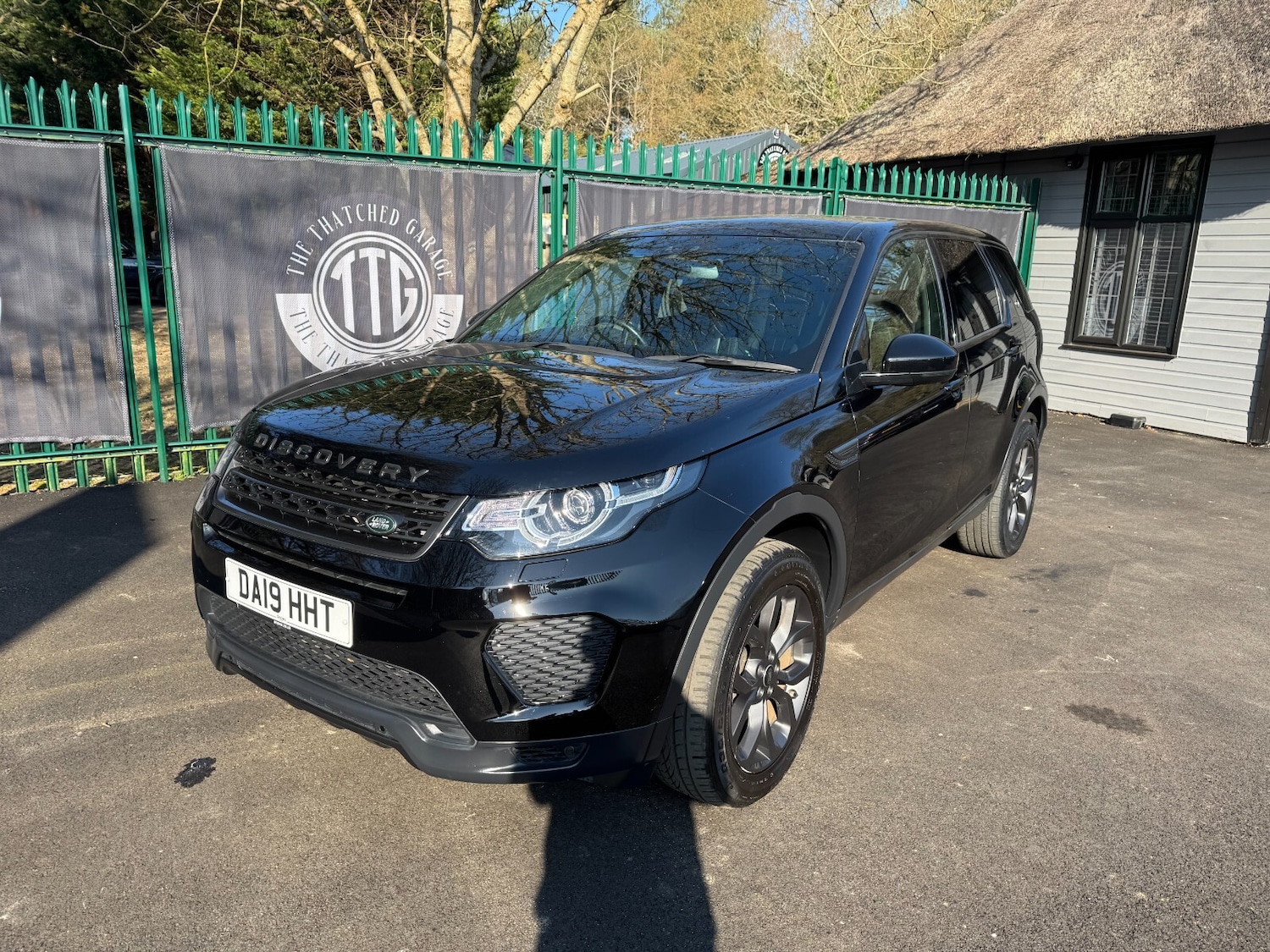 Used Land Rover Discovery Sport 2019 for sale - 76362961: Photo 3