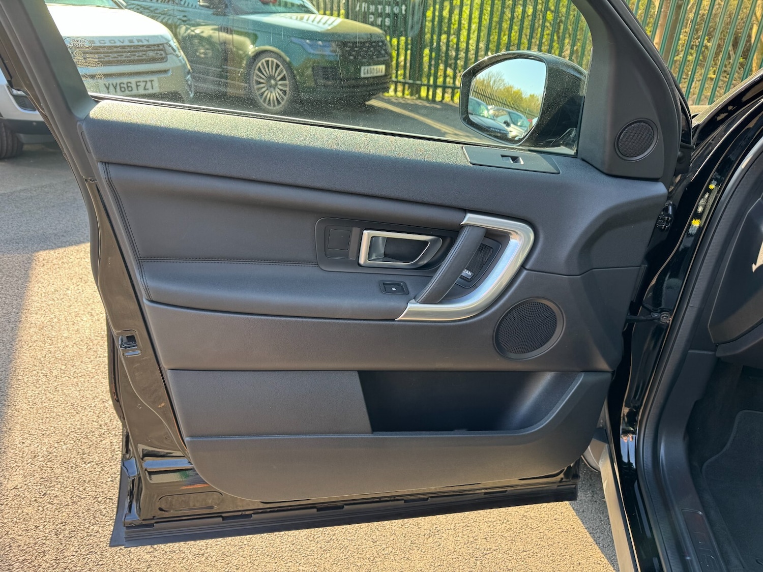 Used Land Rover Discovery Sport 2019 for sale - 76362961: Photo 45