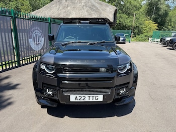 Used Land Rover Defender 2021 for sale - 79101800: Photo