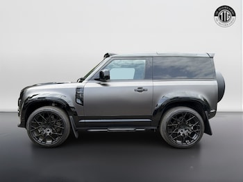 Used Land Rover Defender 2021 for sale - 79297175: Photo
