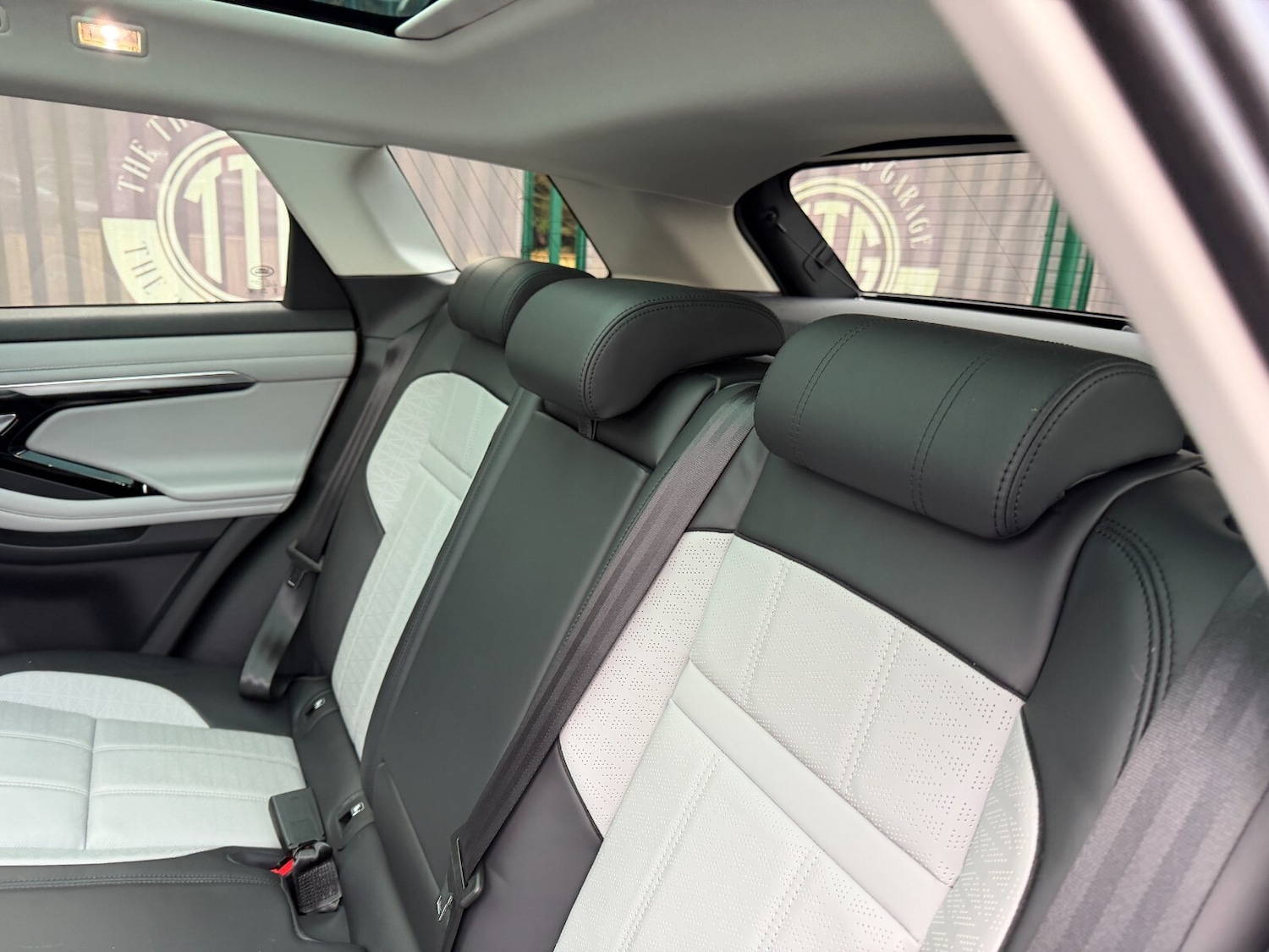 Used Land Rover Range Rover Evoque 2019 for sale - 77235559: Photo 33