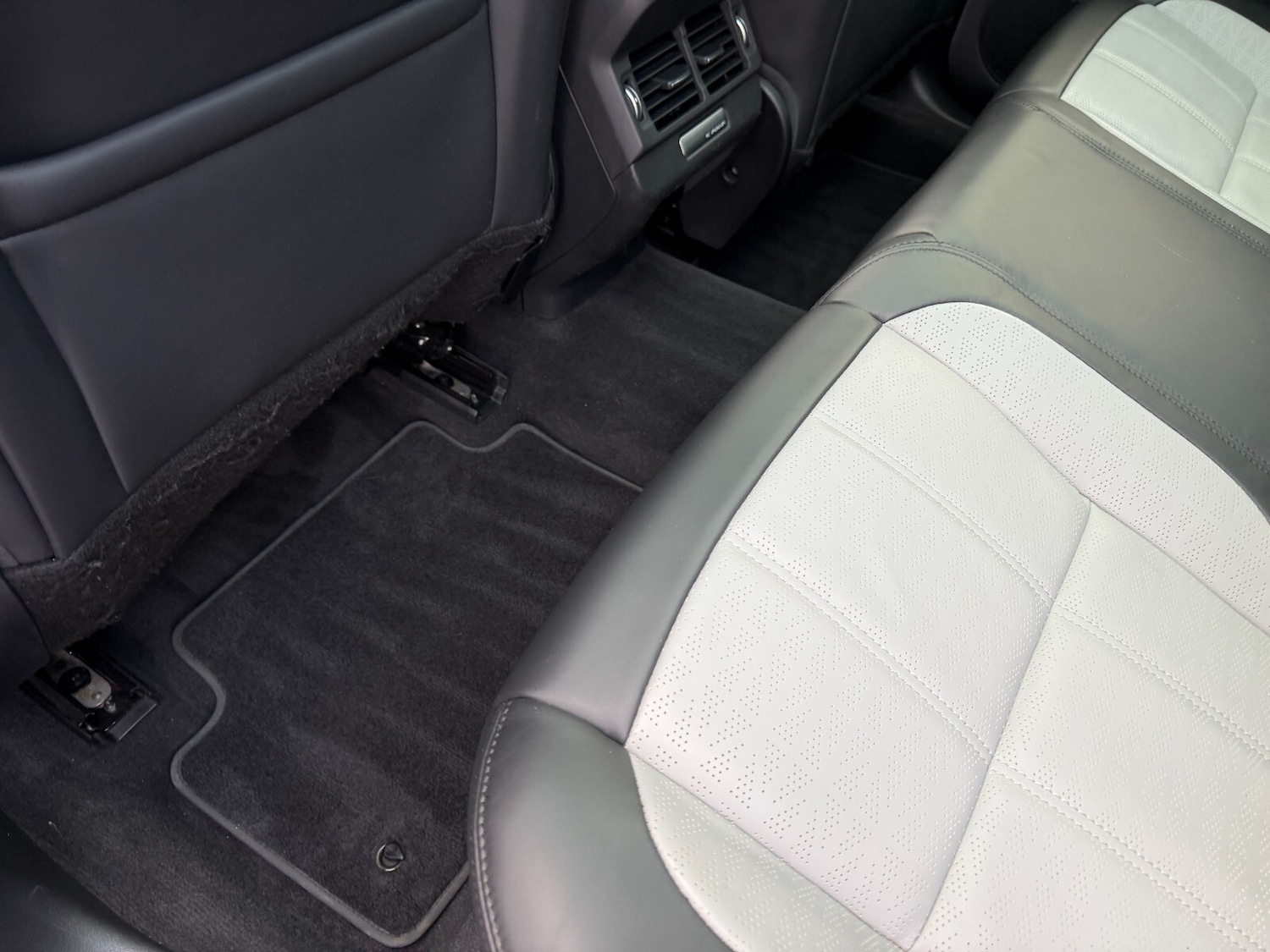 Used Land Rover Range Rover Evoque 2019 for sale - 77235559: Photo 36