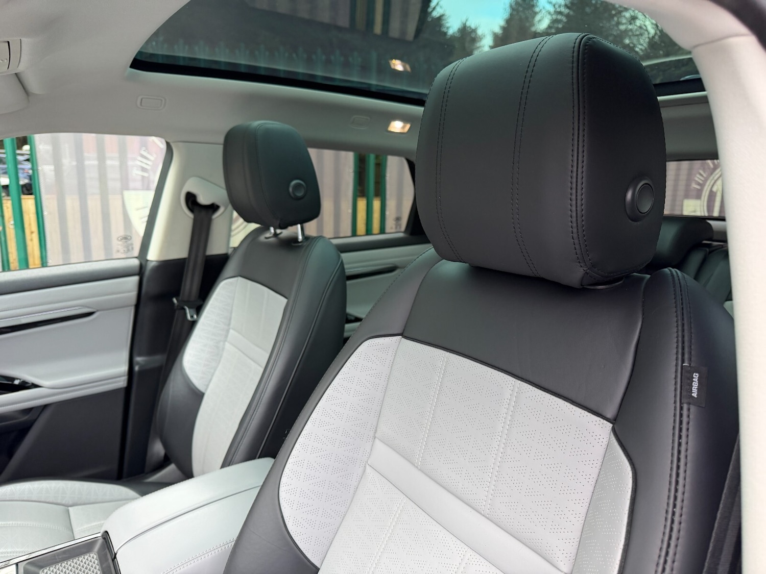 Used Land Rover Range Rover Evoque 2019 for sale - 77235559: Photo 40