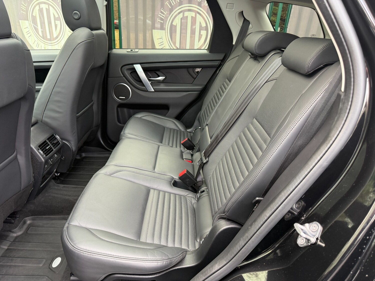 Used Land Rover Discovery Sport 2021 for sale - 77388939: Photo 41