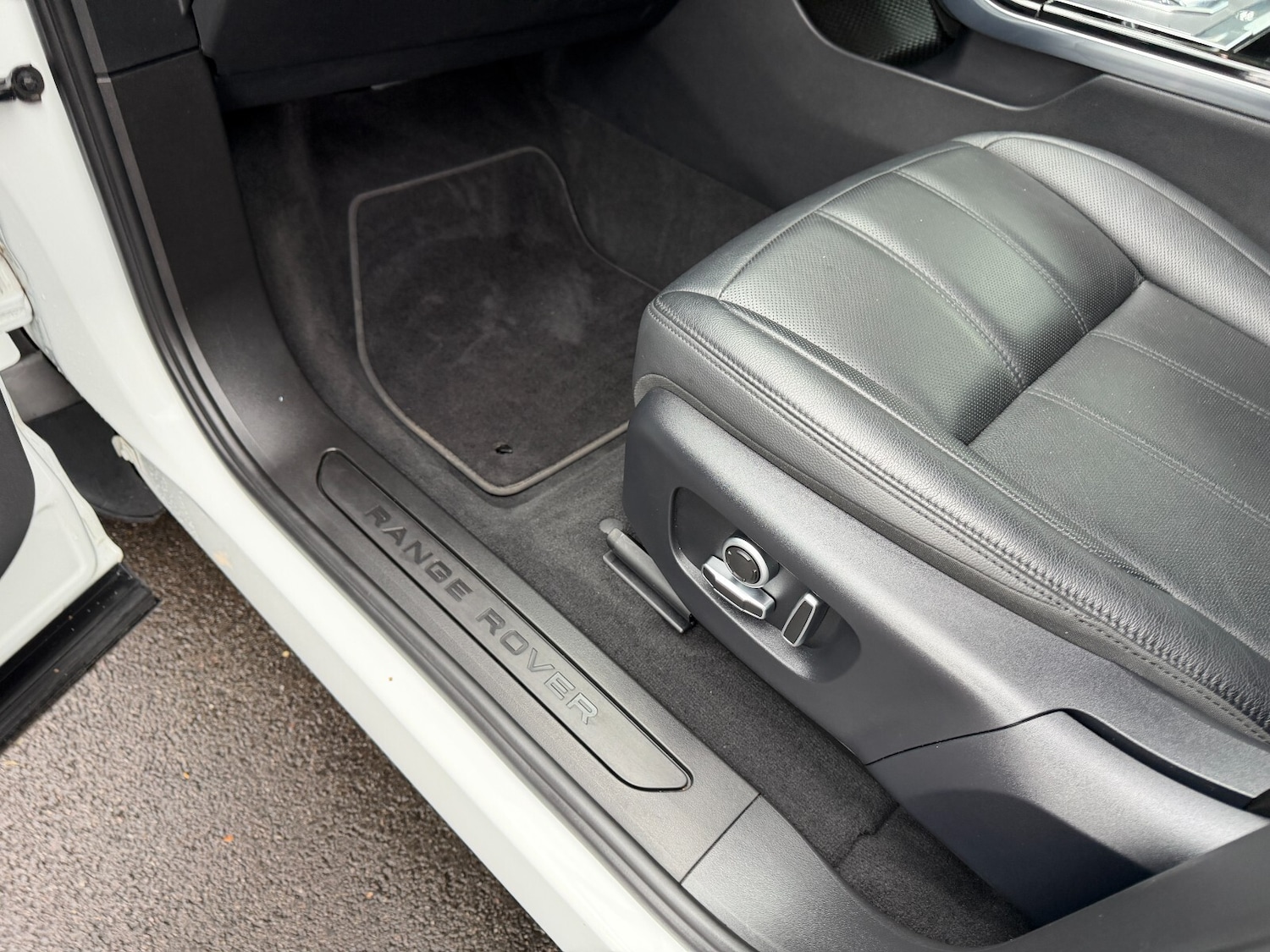 Used Land Rover Range Rover Evoque 2021 for sale - 76494043: Photo 42