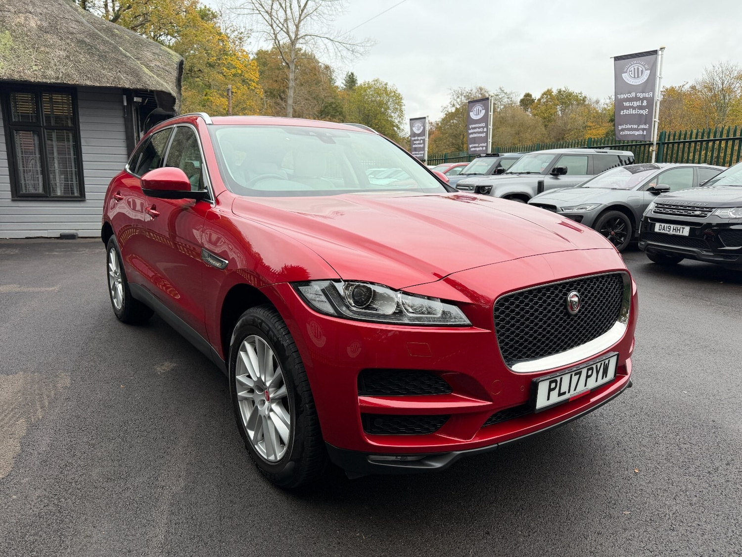 Used Jaguar F-Pace 2017 for sale - 76514833: Photo 1