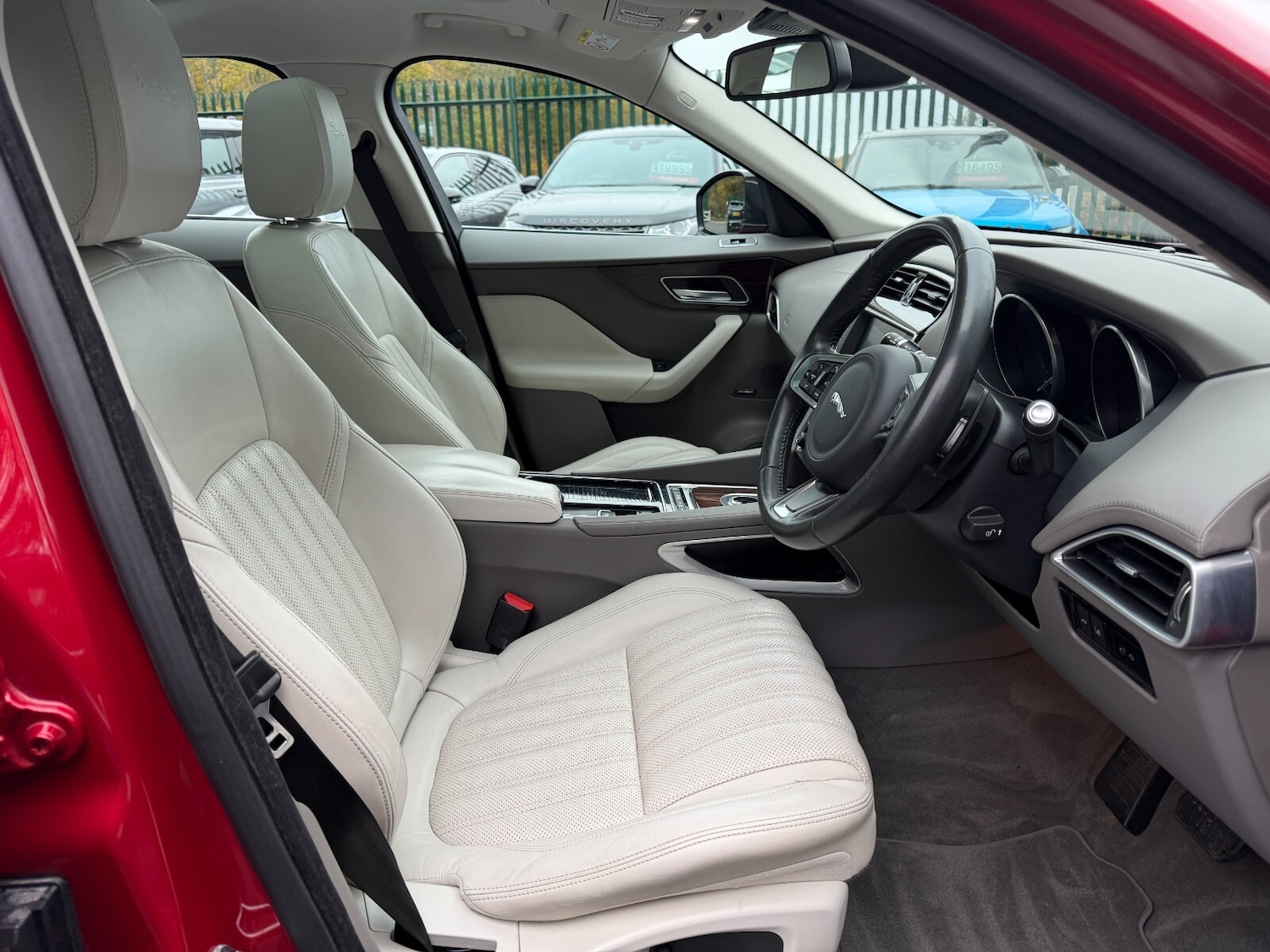 Used Jaguar F-Pace 2017 for sale - 76514833: Photo 11