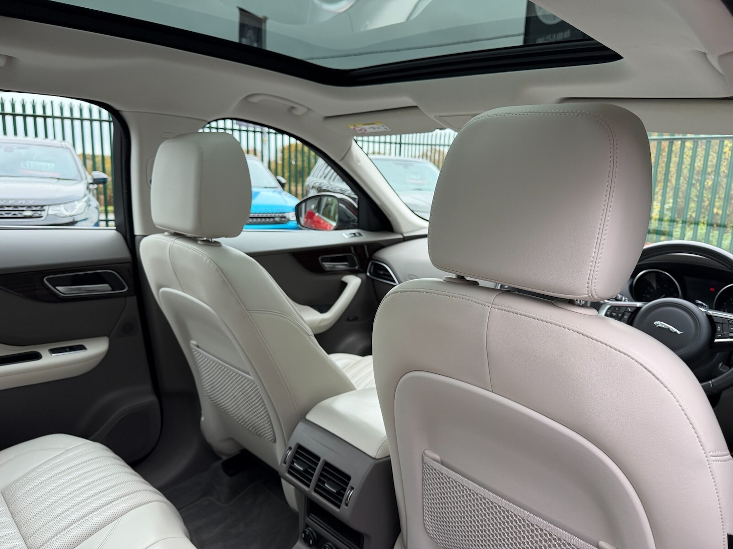 Used Jaguar F-Pace 2017 for sale - 76514833: Photo 23