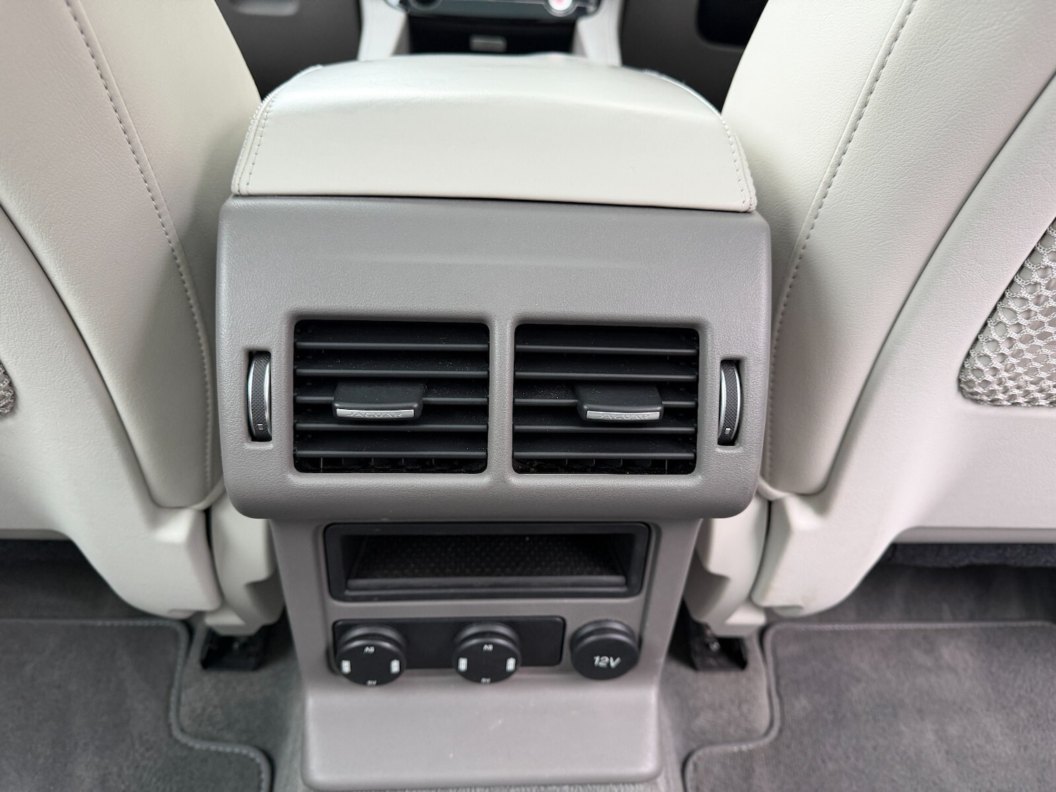 Used Jaguar F-Pace 2017 for sale - 76514833: Photo 25