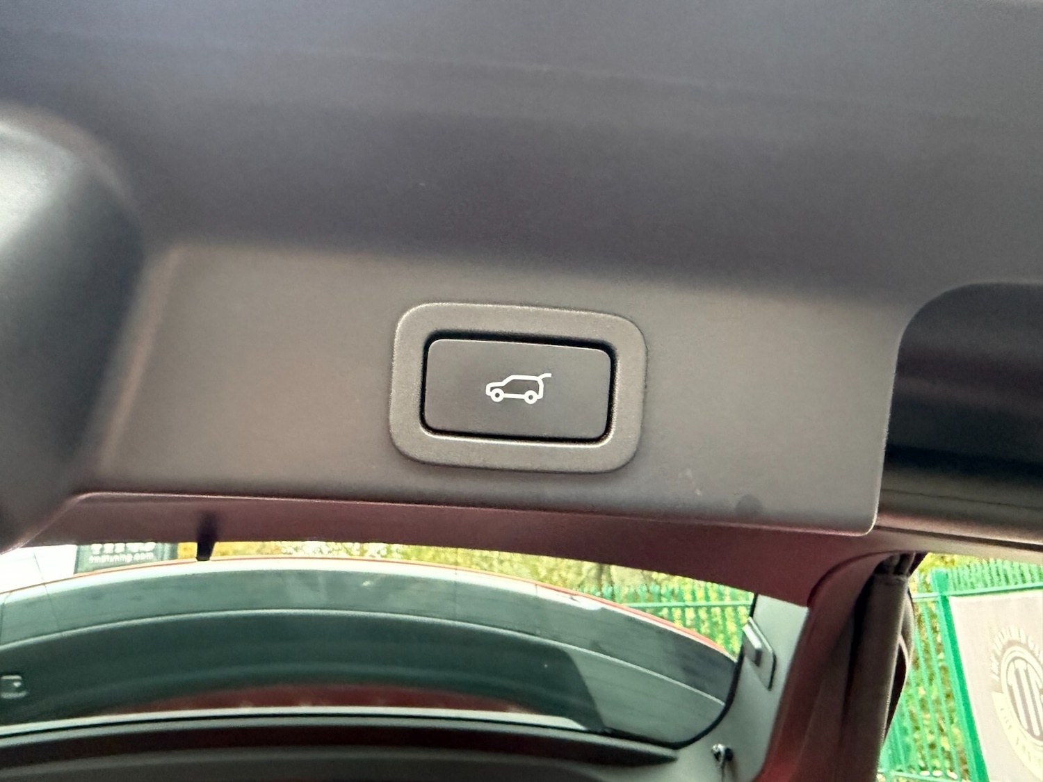 Used Jaguar F-Pace 2017 for sale - 76514833: Photo 32